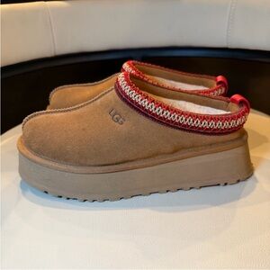 UGG Women’s Tazz II Slippers – Chestnut – Size 7
